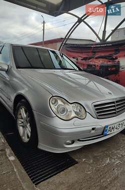 Седан Mercedes-Benz C-Class 2003 в Коростене