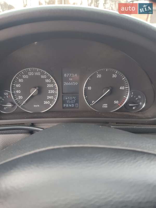 Седан Mercedes-Benz C-Class 2003 в Коростене