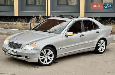 Седан Mercedes-Benz C-Class 2002 в Черкасах