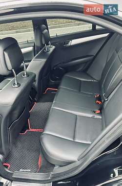 Седан Mercedes-Benz C-Class 2010 в 