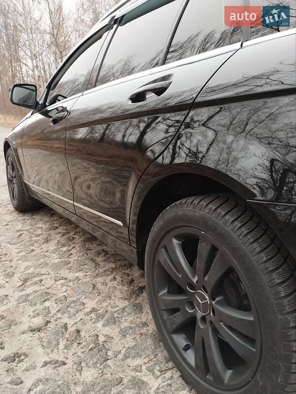 Універсал Mercedes-Benz C-Class 2008 в Житомирі