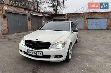 Універсал Mercedes-Benz C-Class 2010 в Житомирі