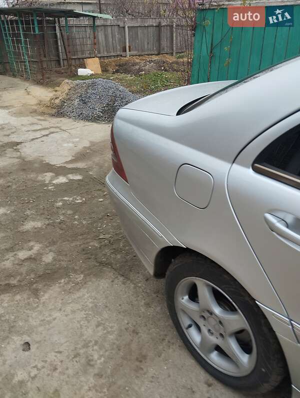 Седан Mercedes-Benz C-Class 2001 в Измаиле