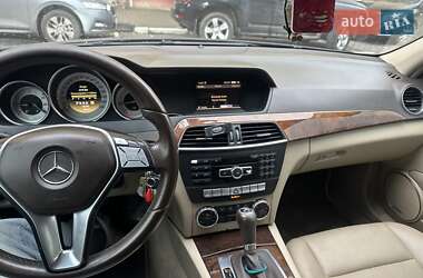 Седан Mercedes-Benz C-Class 2011 в 