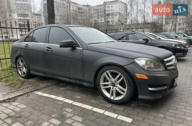 Седан Mercedes-Benz C-Class 2011 в 
