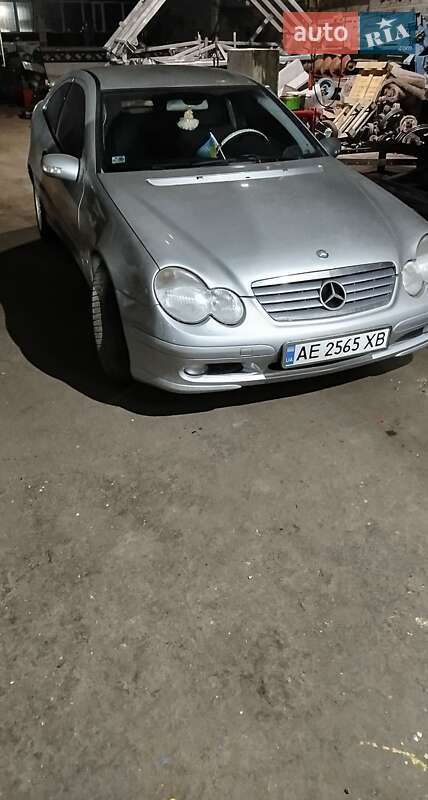 Mercedes-Benz C-Class 2001