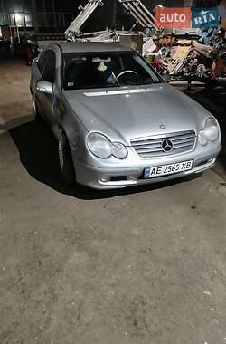 Купе Mercedes-Benz C-Class 2001 в Днепре