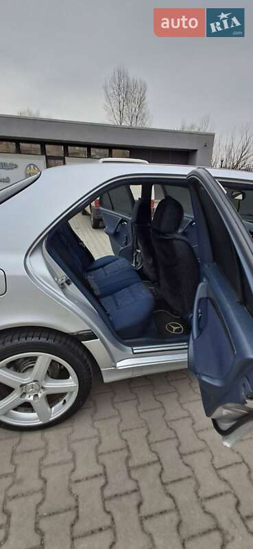 Седан Mercedes-Benz C-Class 1998 в Киеве