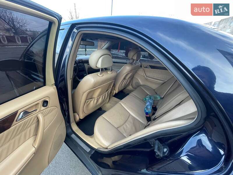 Седан Mercedes-Benz C-Class 2001 в Києві