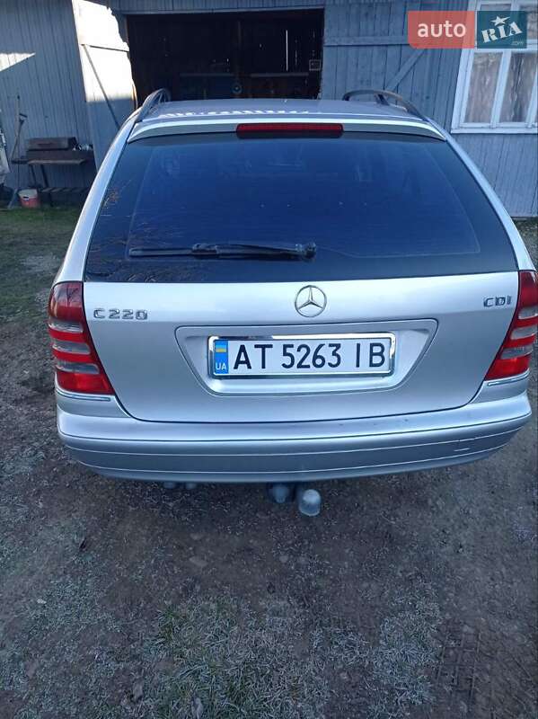 Универсал Mercedes-Benz C-Class 2002 в Делятине