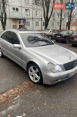 Седан Mercedes-Benz C-Class 2000 в 