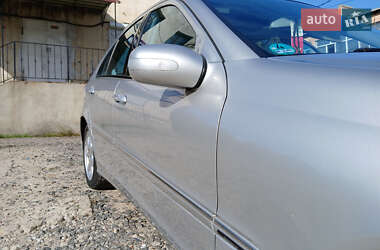 Седан Mercedes-Benz C-Class 2005 в 