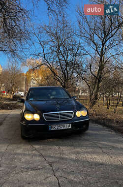 Седан Mercedes-Benz C-Class 2001 в Ровно