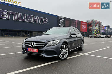 Универсал Mercedes-Benz C-Class 2015 в Киеве