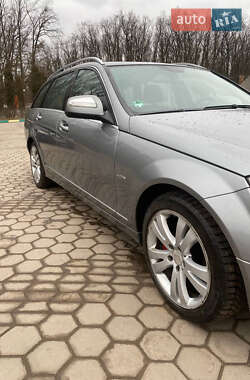 Универсал Mercedes-Benz C-Class 2008 в 