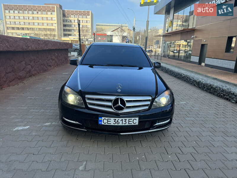 Седан Mercedes-Benz C-Class 2010 в Черновцах