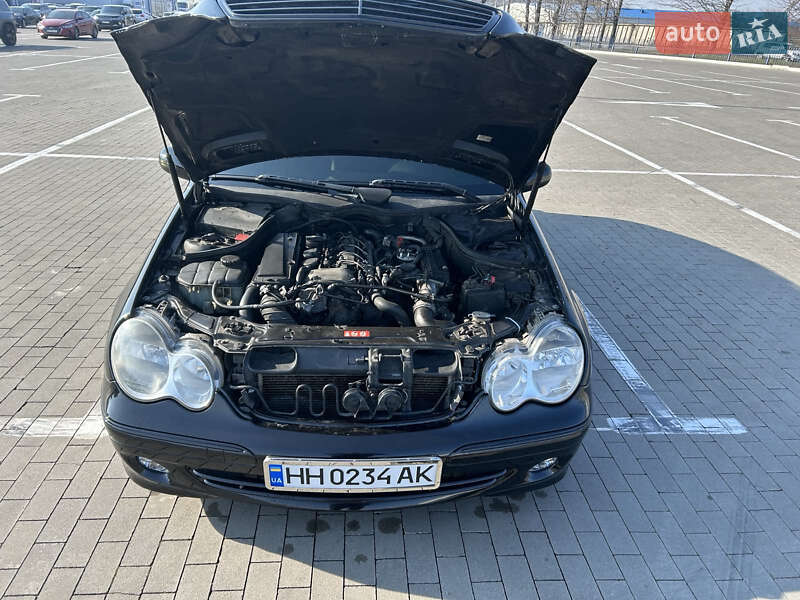Универсал Mercedes-Benz C-Class 2006 в Одессе