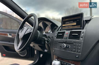 Седан Mercedes-Benz C-Class 2010 в 