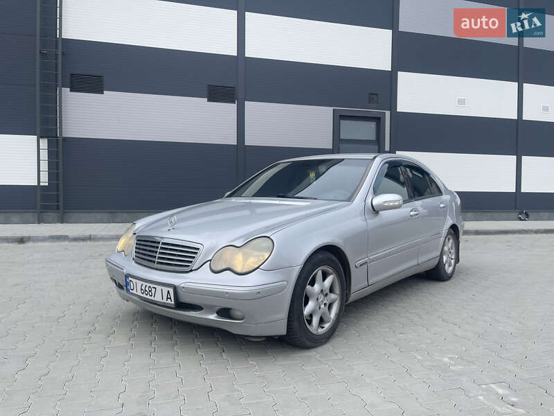 Седан Mercedes-Benz C-Class 2001 в Калуше