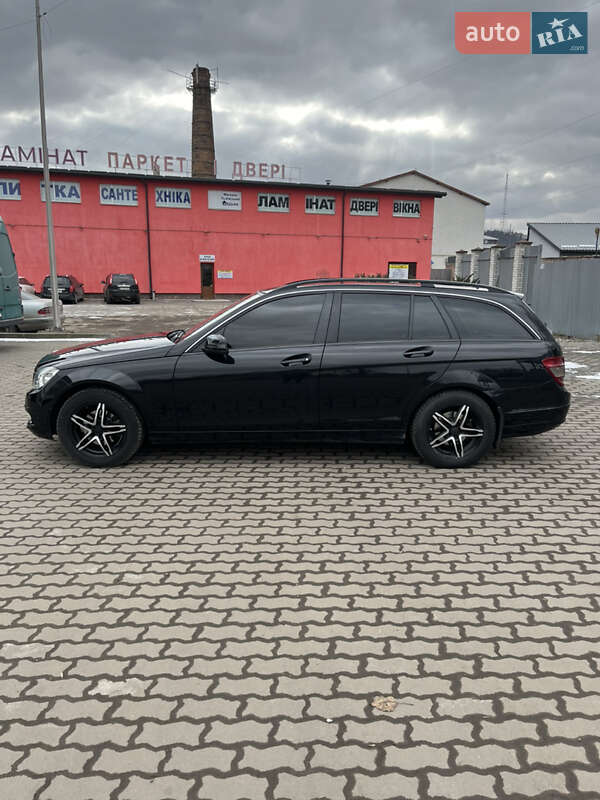Универсал Mercedes-Benz C-Class 2008 в Львове