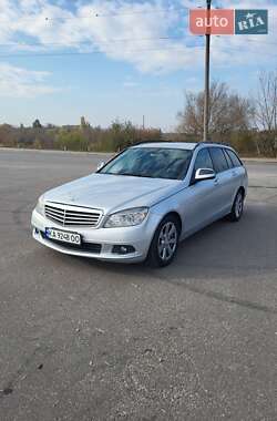 Універсал Mercedes-Benz C-Class 2008 в Києві