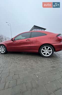 Купе Mercedes-Benz C-Class 2002 в Виннице