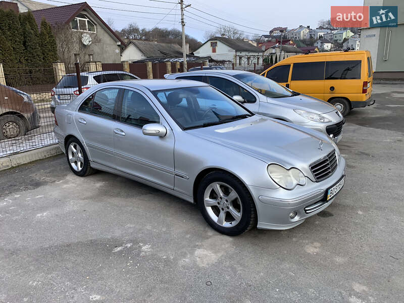 Седан Mercedes-Benz C-Class 2005 в Тернополе