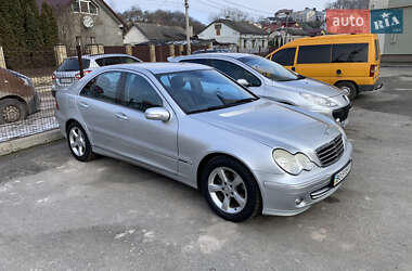 Седан Mercedes-Benz C-Class 2005 в 