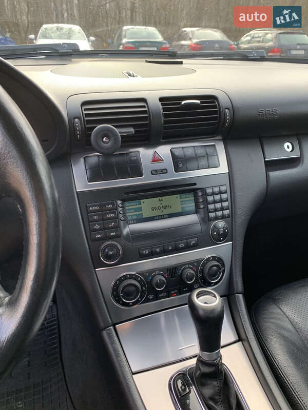 Седан Mercedes-Benz C-Class 2005 в Тернополе