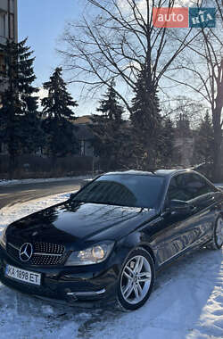 Седан Mercedes-Benz C-Class 2013 в Києві