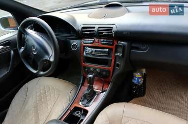 Седан Mercedes-Benz C-Class 2001 в 