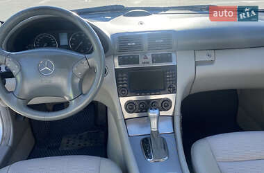 Седан Mercedes-Benz C-Class 2005 в 