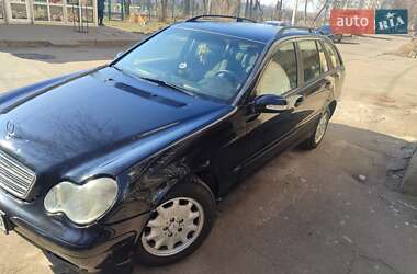 Універсал Mercedes-Benz C-Class 2002 в Житомирі