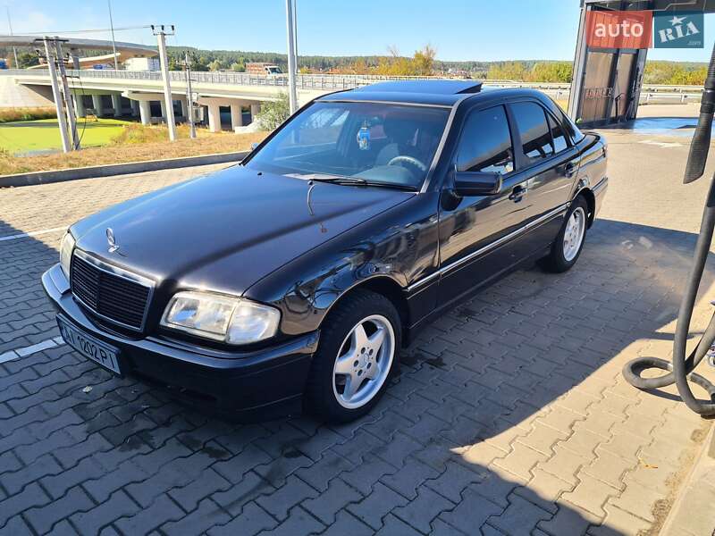 Седан Mercedes-Benz C-Class 1996 в 