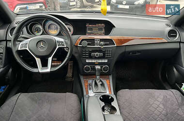 Седан Mercedes-Benz C-Class 2011 в 