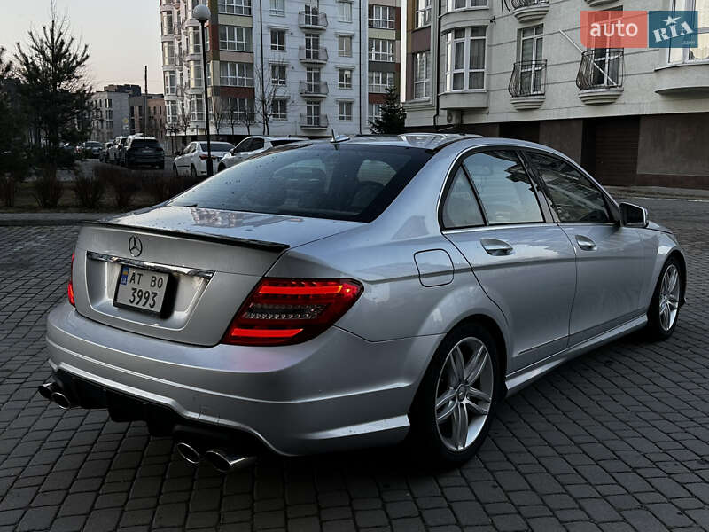 Седан Mercedes-Benz C-Class 2012 в Коломые