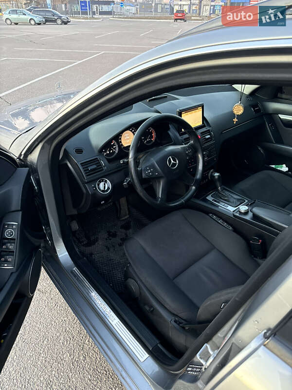 Универсал Mercedes-Benz C-Class 2010 в Житомире фото 11 Универсал Mercedes-Benz C-Class 2010 в Житомире