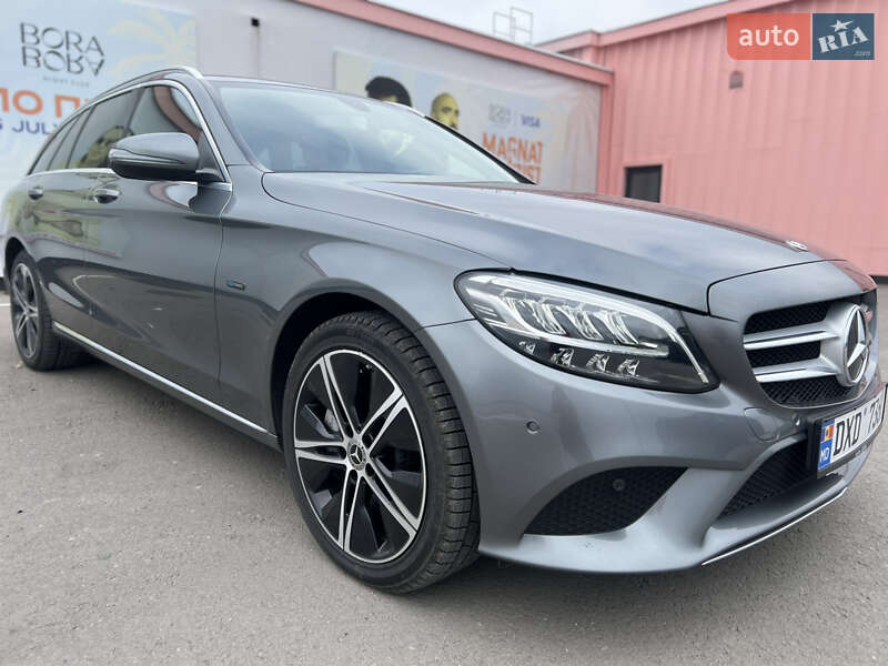 Универсал Mercedes-Benz C-Class 2019 в 