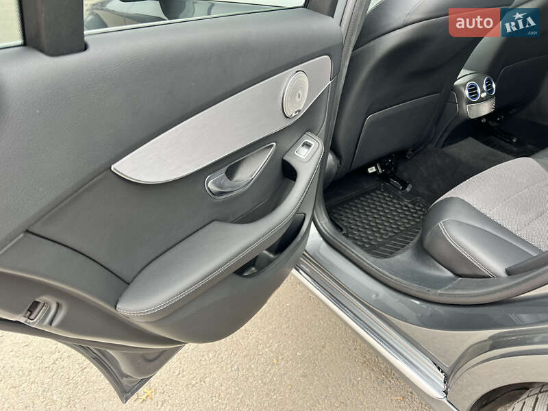 Универсал Mercedes-Benz C-Class 2019 в Одессе