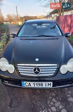 Седан Mercedes-Benz C-Class 2001 в Чернігові