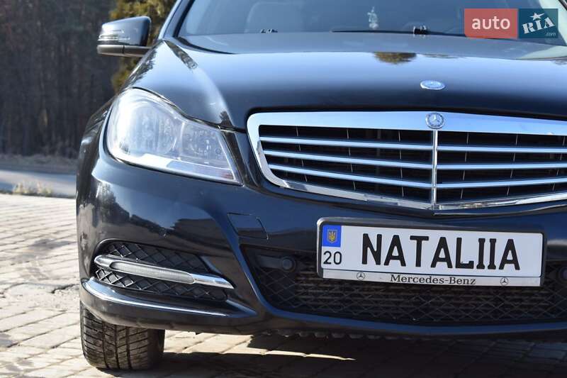Седан Mercedes-Benz C-Class 2011 в Бучаче фото 29 Седан Mercedes-Benz C-Class 2011 в Бучаче