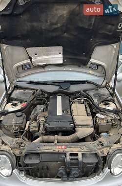 Универсал Mercedes-Benz C-Class 2004 в 