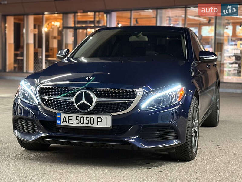 Седан Mercedes-Benz C-Class 2015 в Дніпрі