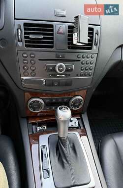 Седан Mercedes-Benz C-Class 2011 в 