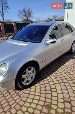 Седан Mercedes-Benz C-Class 2001 в Тернополе