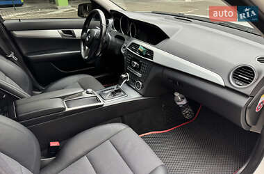 Седан Mercedes-Benz C-Class 2011 в 
