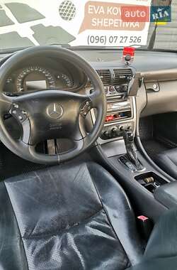 Седан Mercedes-Benz C-Class 2000 в 