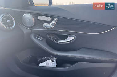 Седан Mercedes-Benz C-Class 2017 в 