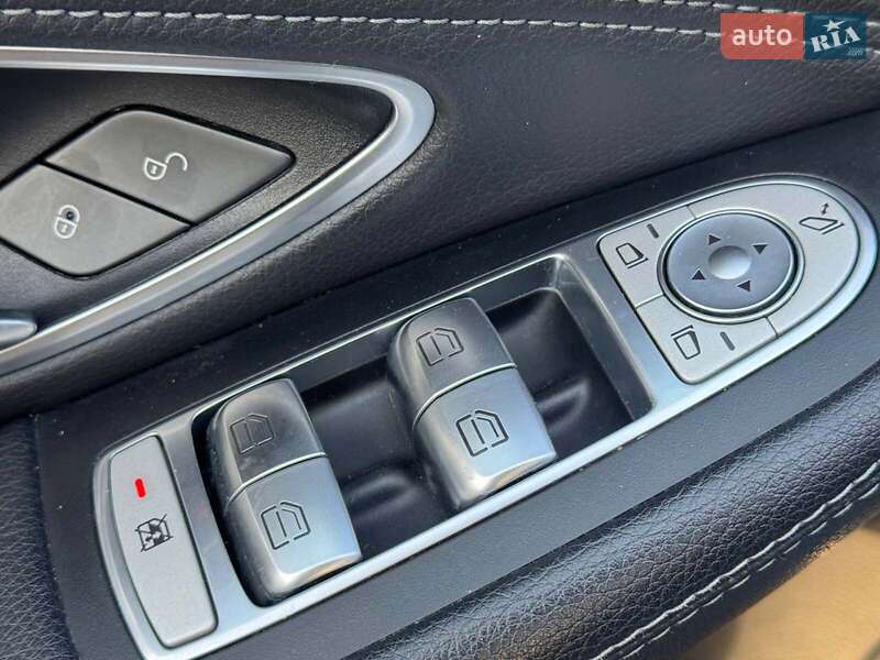 Седан Mercedes-Benz C-Class 2015 в Киеве