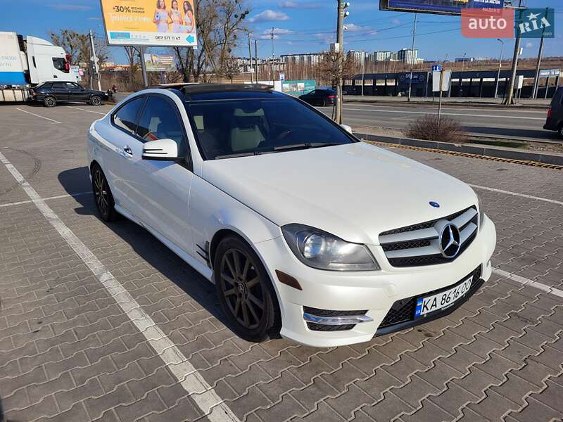 Купе Mercedes-Benz C-Class 2013 в Киеве